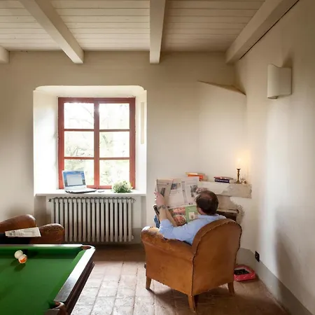 Castello Di San Sebastiano Po Hotel 2*