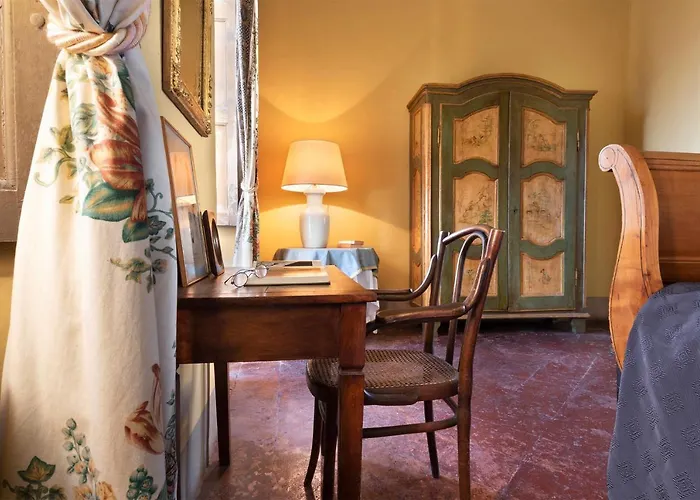 Hotel Castello Di San Sebastiano Po 2*